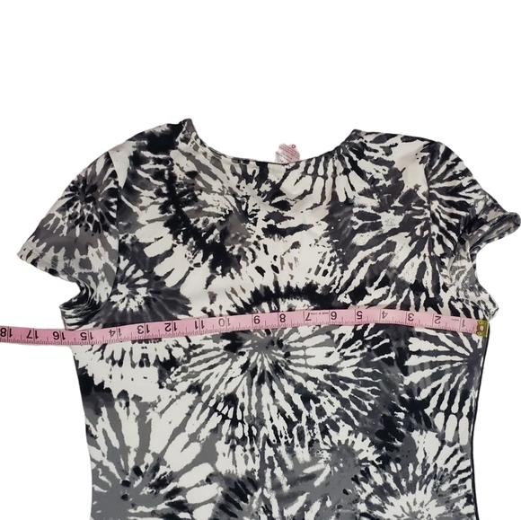 Gray White Tie Dye Bodycon T-Shirt Dress Juniors Sz Med 7-9 Crewneck Stretchy - Picture 13 of 16